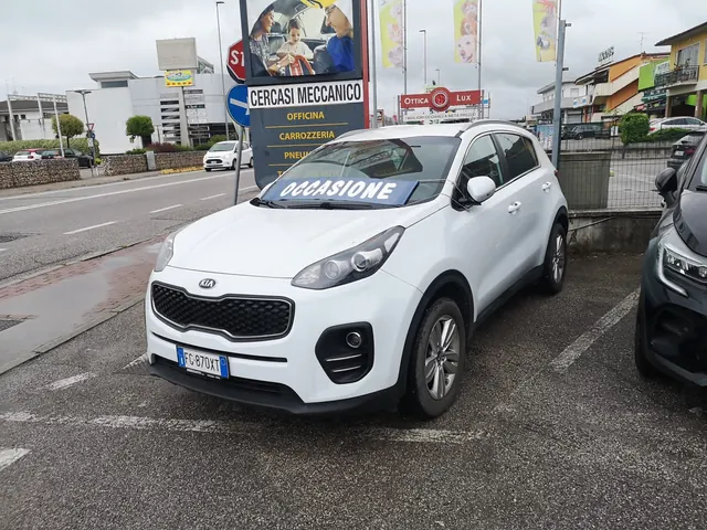 Auto usate nel piazzale
