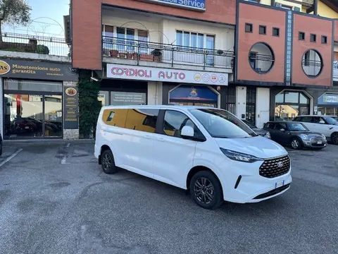 Ford Tourneo Custom – foto 2