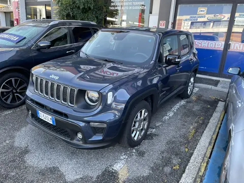 JEEP RENEGADE a noleggio
