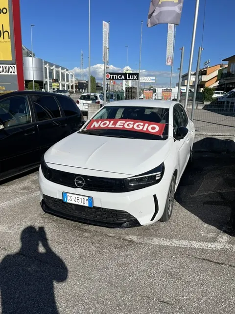 OPEL CORSA a noleggio